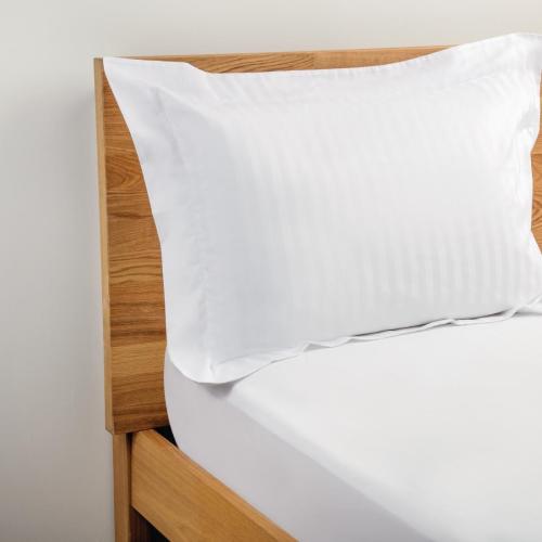 Comfort Satin/H Pillowcase White - Oxford - 64x90cm